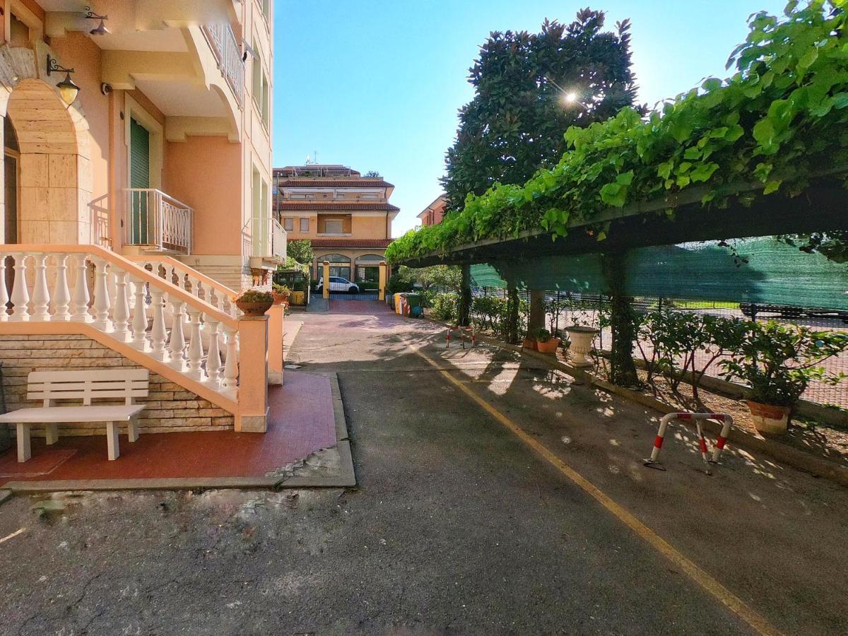 Ligure Residence Borgio Verezzi Buitenkant foto